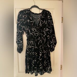 Womens Express Black and White Floral Long Sleeve Dress